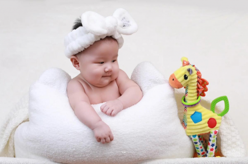 石嘴山宝宝几个月翻身